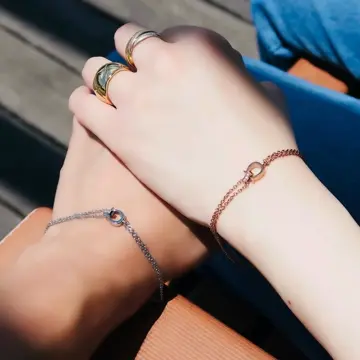 キュービックジルコニアと4つ編みレザーのペアブレスレット