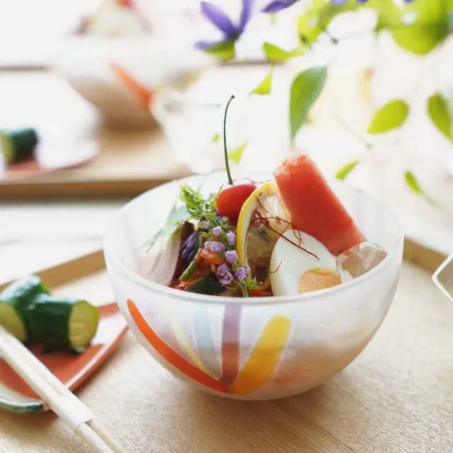 ナチュラル感ある　美しい　万能　フローライト　ボウル　グリーン　デンドリック入り 青森びいどろボール パープルグリーン ｜ 四季折々のおしゃれな