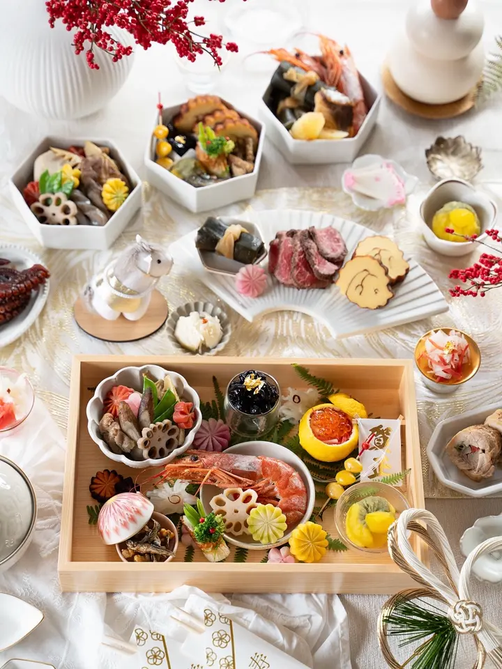 扇皿 ホワイト ｜ 四季折々のおしゃれな和食器通販サイト FOURGRACE