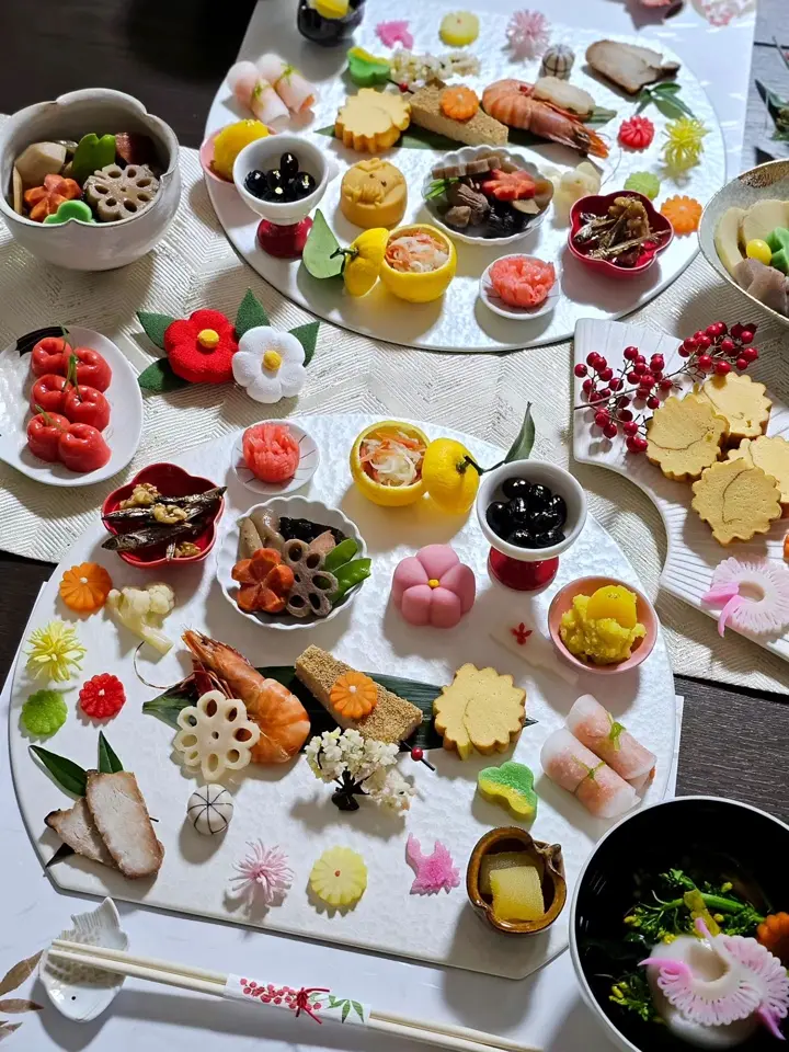 扇皿 ホワイト ｜ 四季折々のおしゃれな和食器通販サイト FOURGRACE
