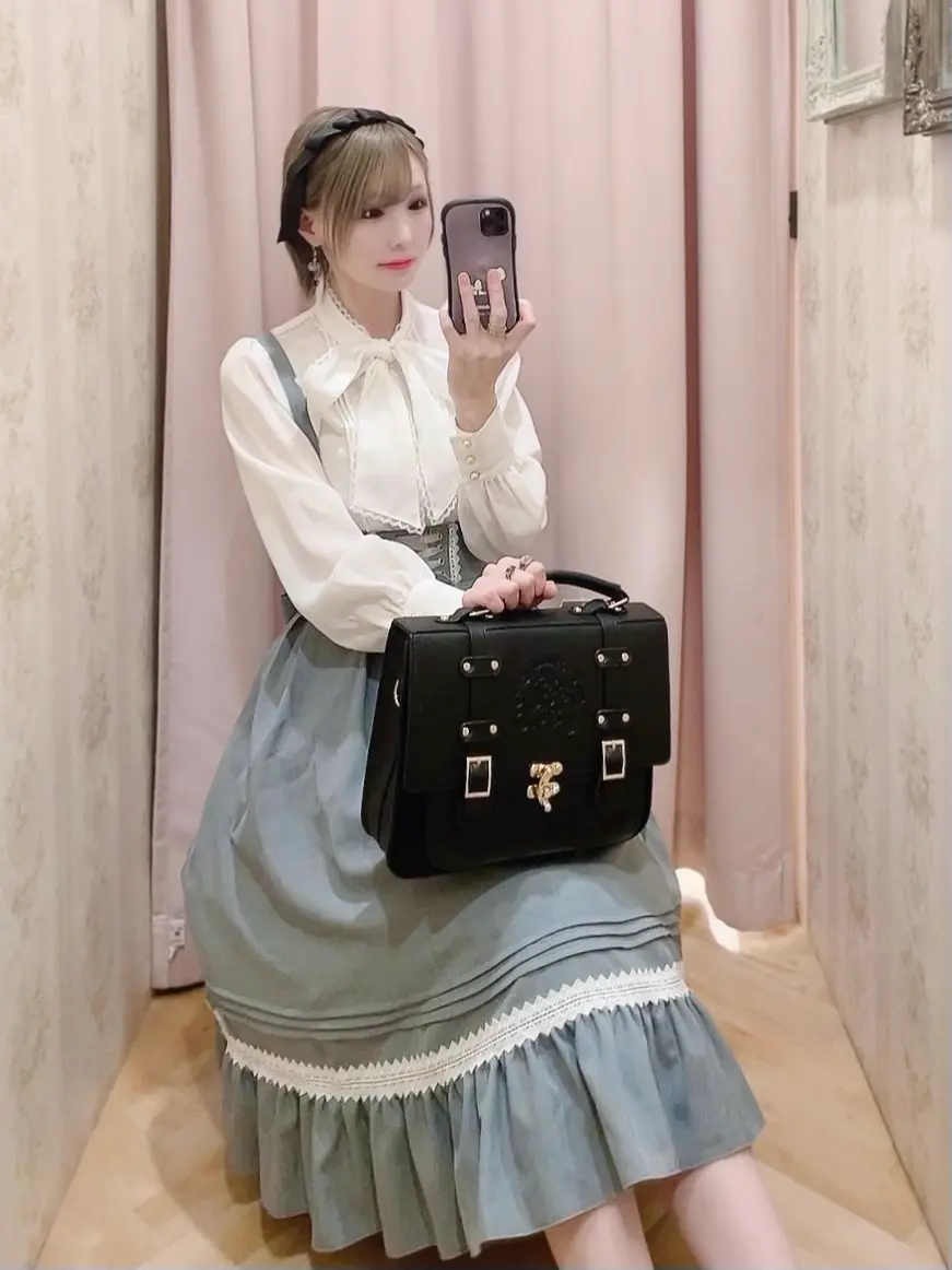 レーストリミングボウタイブラウス – Amavel（アマベル）公式サイト