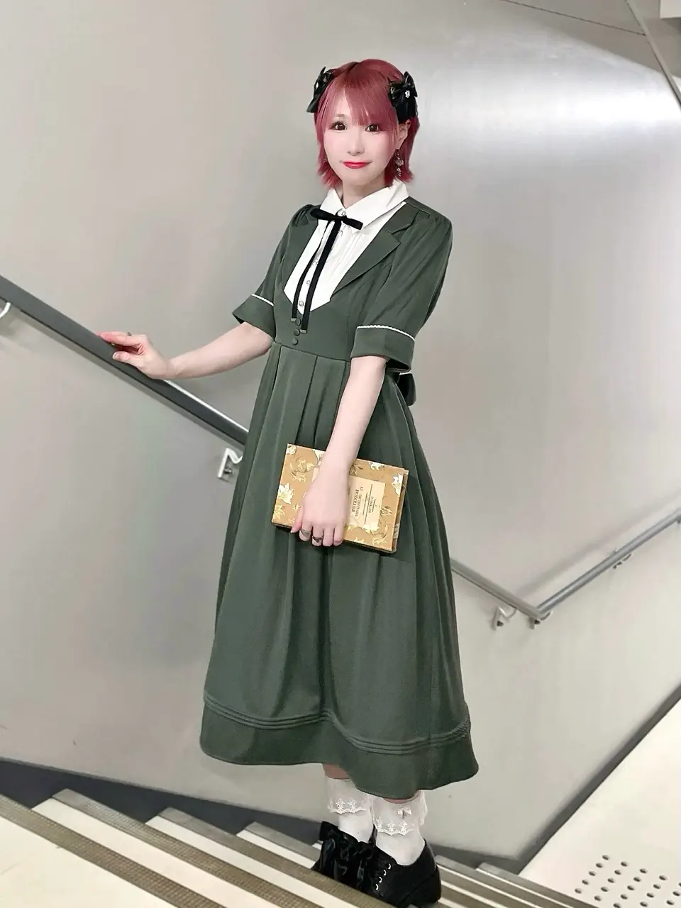 アルベロベロ半袖ワンピース Gentle Lady ミドル丈半袖ワンピース – Amavel（アマベル）公式サイト