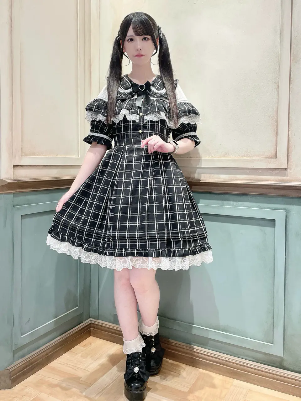 Girly Heart オフショル風フリルワンピース – Amavel（アマベル）公式