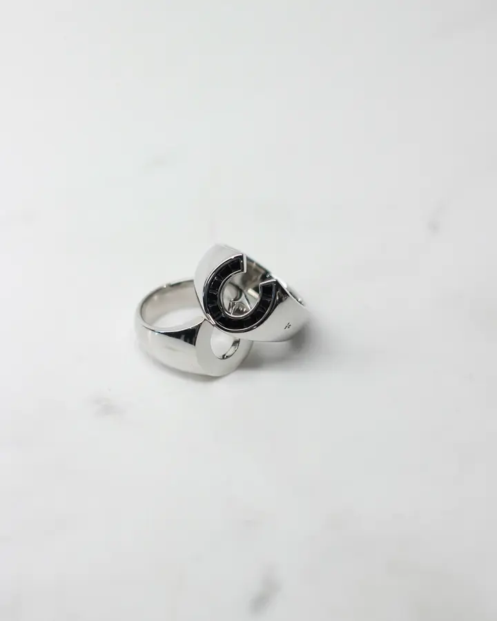 TOM WOOD(トムウッド)】 Felix Black Spinel リング｜PARIGOT ONLINE