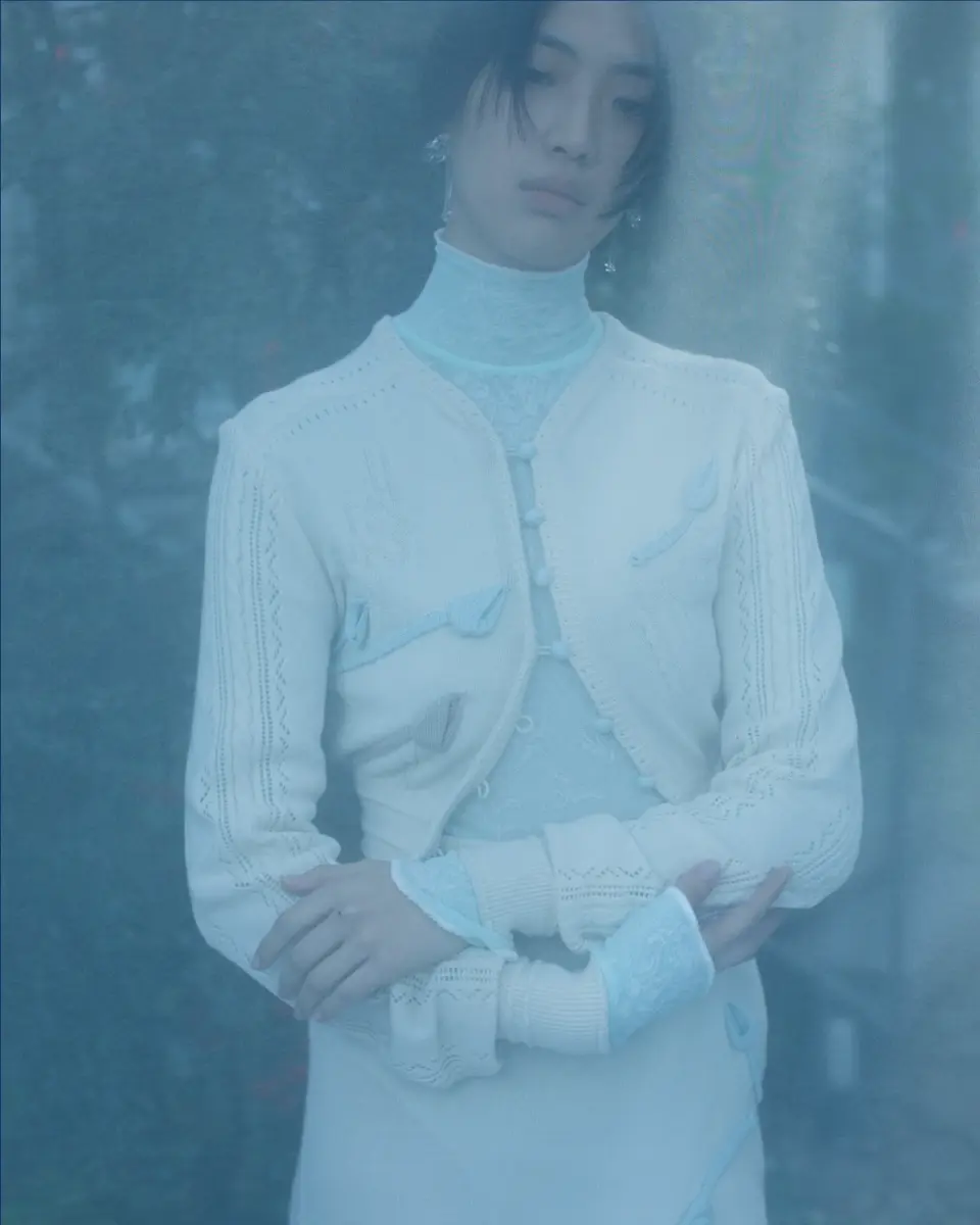 Mame Kurogouchi(マメ クロゴウチ)】 3D Floral Motif Knit Cardigan