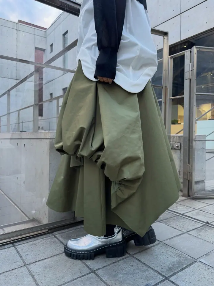 WAVE HEM PADDED TOP | ウェーブヘムパデッドトップ | トップス/その他 