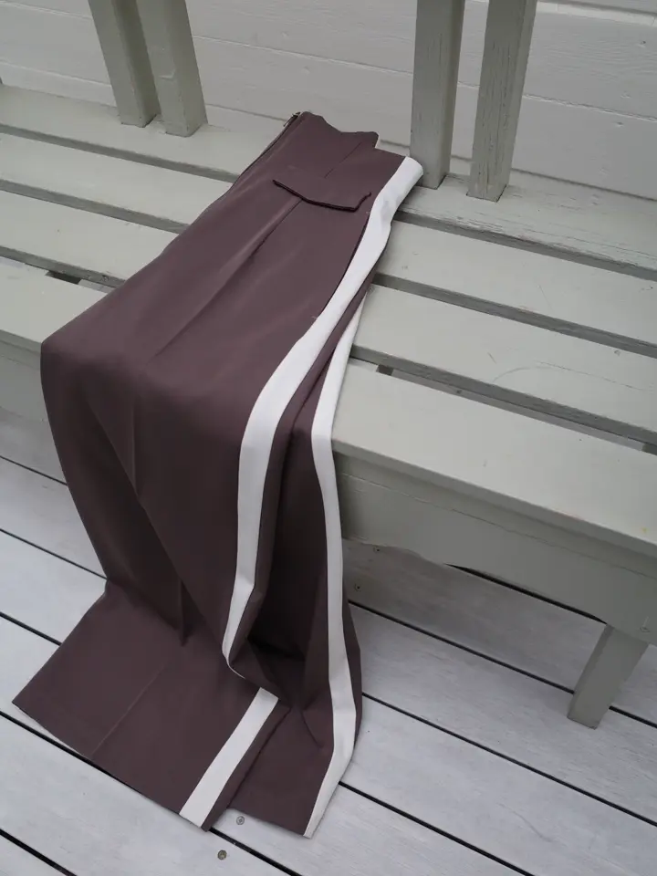 最終値下げ！【美品】Lagunamoon タグ付き　Ｓサイズ スリクソンzx5mk2 Dynamic Gold s200 dst 7本5〜A スリクソンzx5mk2