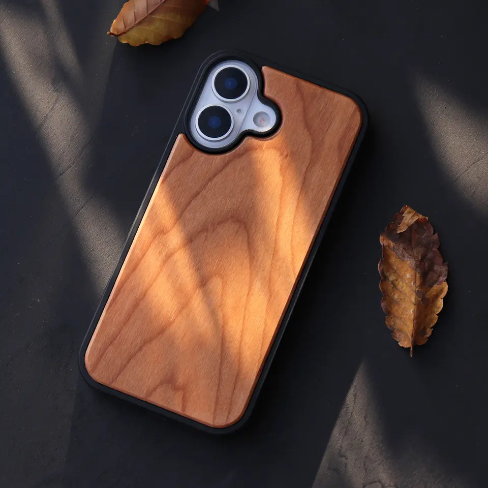 □「FLIP CLOCK WALL TYPE」木製振り子とパタパタめくれるフリップが