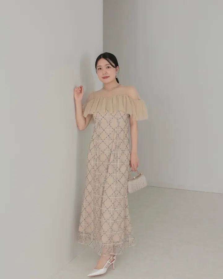SOLD OUT】チェックシシュウチュールフリルマーメイドワンピース