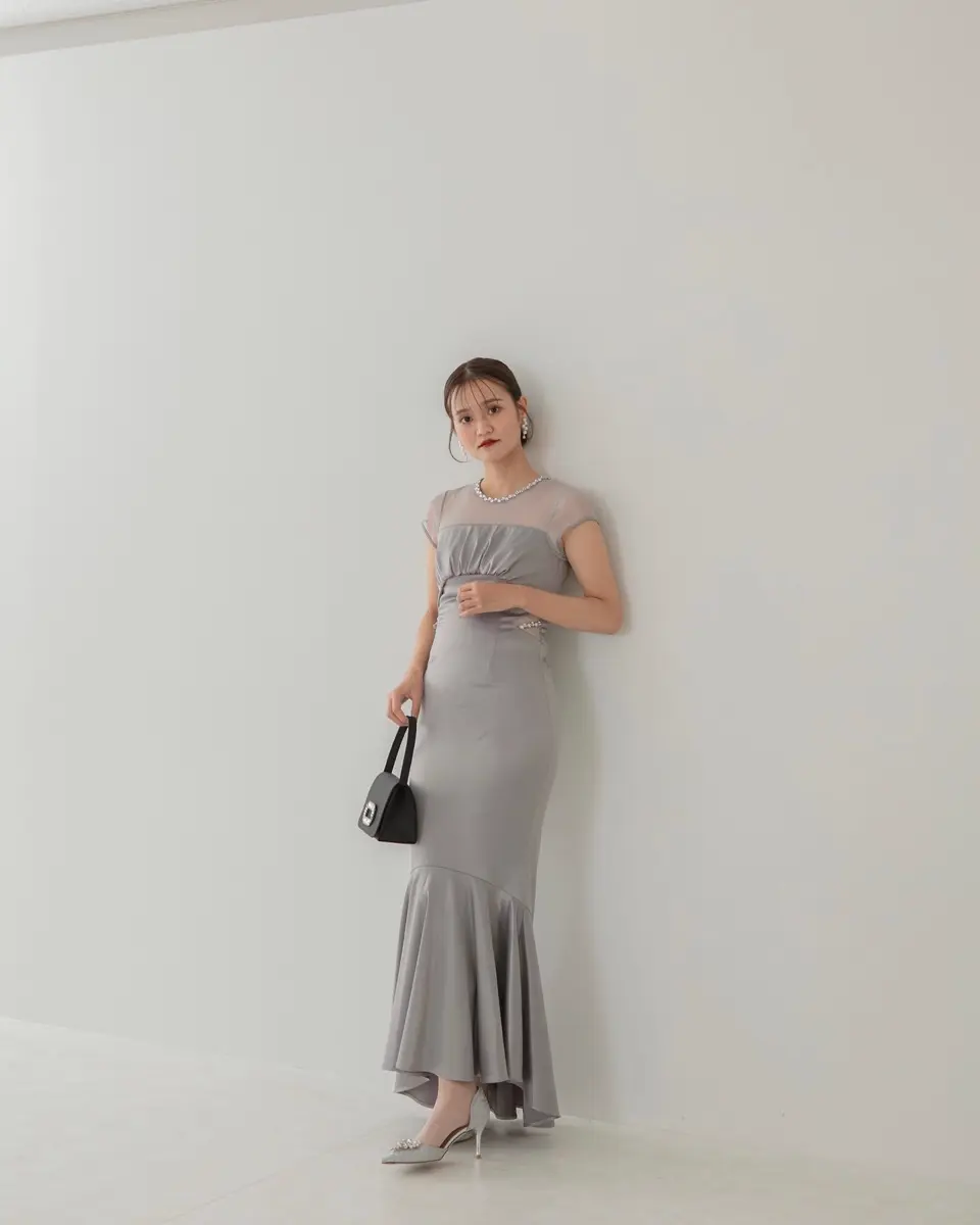 LEJA LUXE ビジュー付きマーメイドドレス LEJA LUXE】ビジューネックフィッシュテールマーメイドドレス