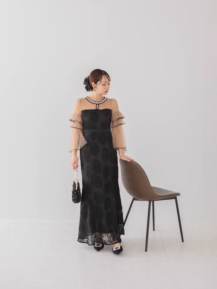 当日発送】ネックビジューシアーパイピングスリーブジャガード