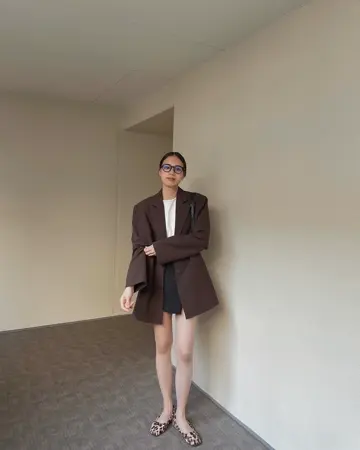 グロッシーサテンのスクエアトゥバレエシューズパンプス | SESTO