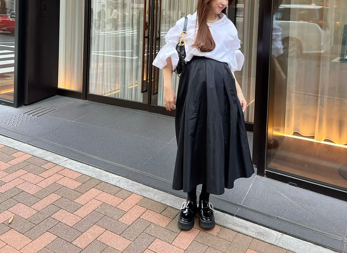 梅雨の時期に活躍【美品】ZARA vibramソール厚底ローファーサイズ43 美品✨【ZARA】コインローファー☆厚底☆Vibramソール☆黒