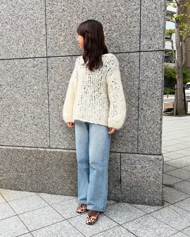 グロッシーサテンのスクエアトゥバレエシューズパンプス | SESTO