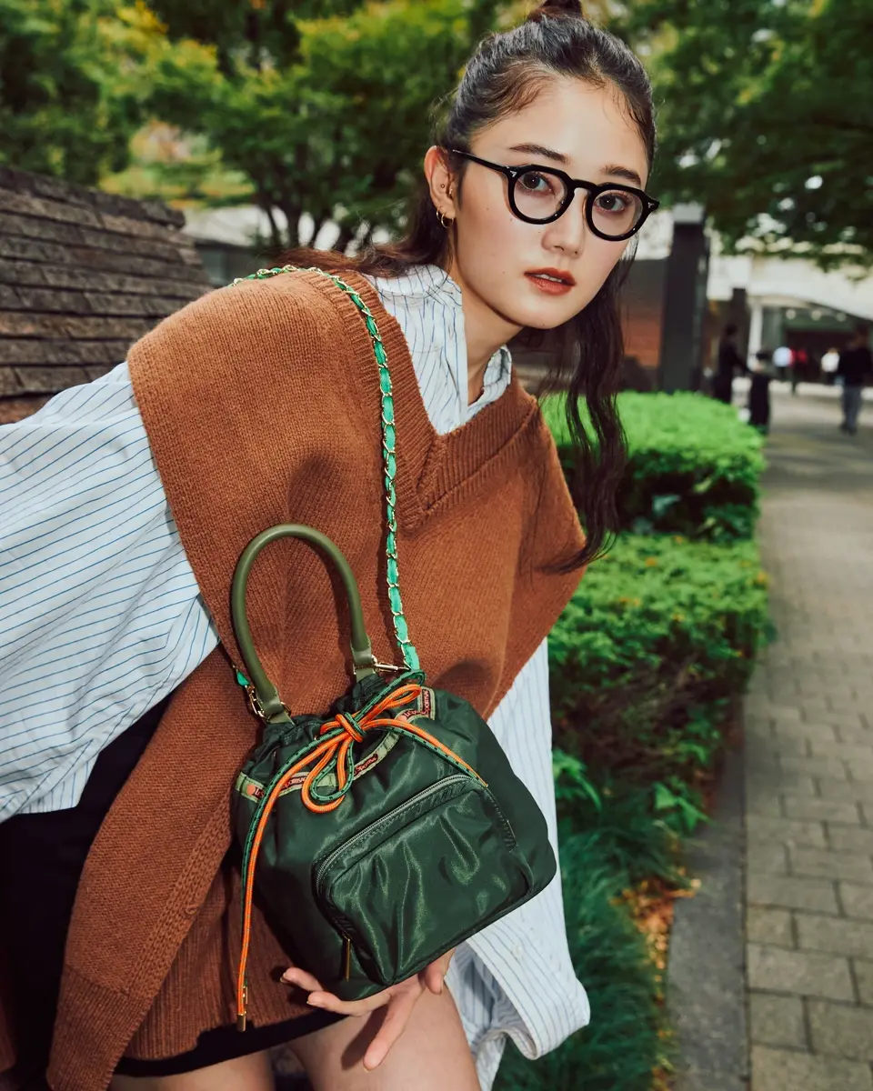 ❣️レスポートサック LES PORTSAC❣️オリーブグリーン ショルダーバッグ Amazon.co.jp: レスポートサック ショルダーバッグ （約）24×32