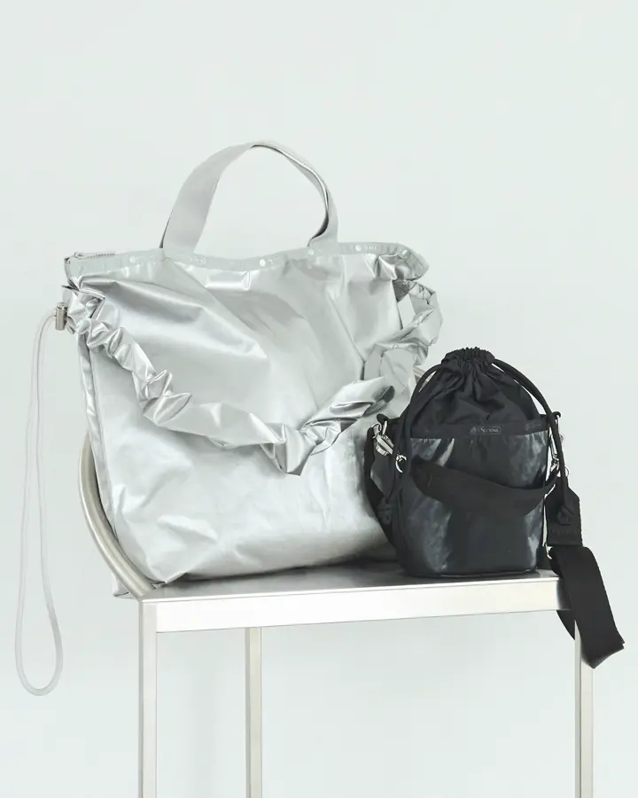 レスポ ベルトバッグ グレー LeSportsac（レスポートサック）の「EVERYDAY BELTBAG ドーブグレー