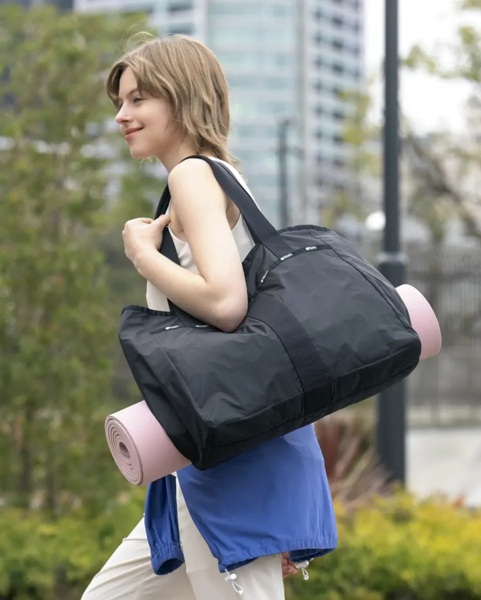 超美品✨レスポートサック　ボストンバッグ　2WAY ネイビーポーチ付き　ナイロン LeSportsac（レスポートサック） 《クーポン配布》レスポートサック