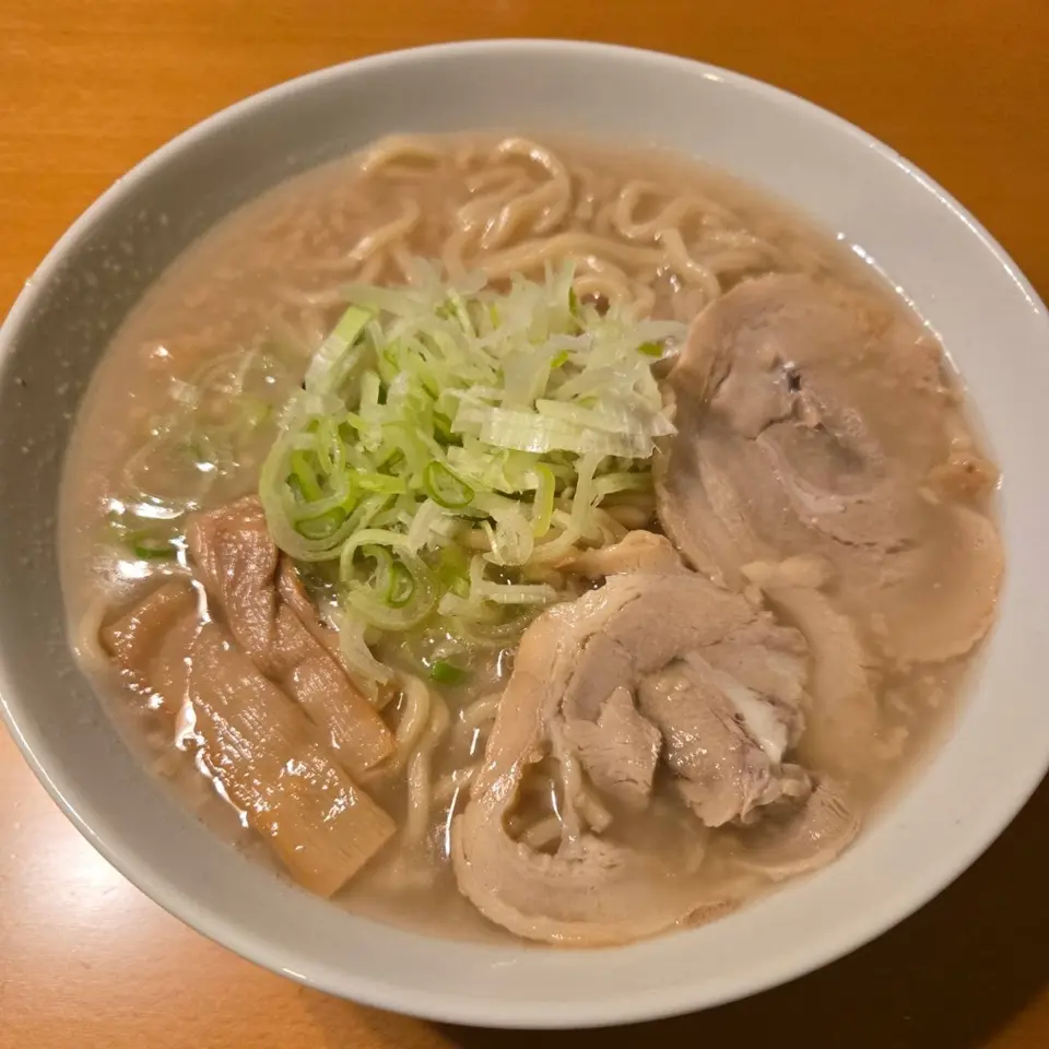 ヌードルツアーズ 公式サイト