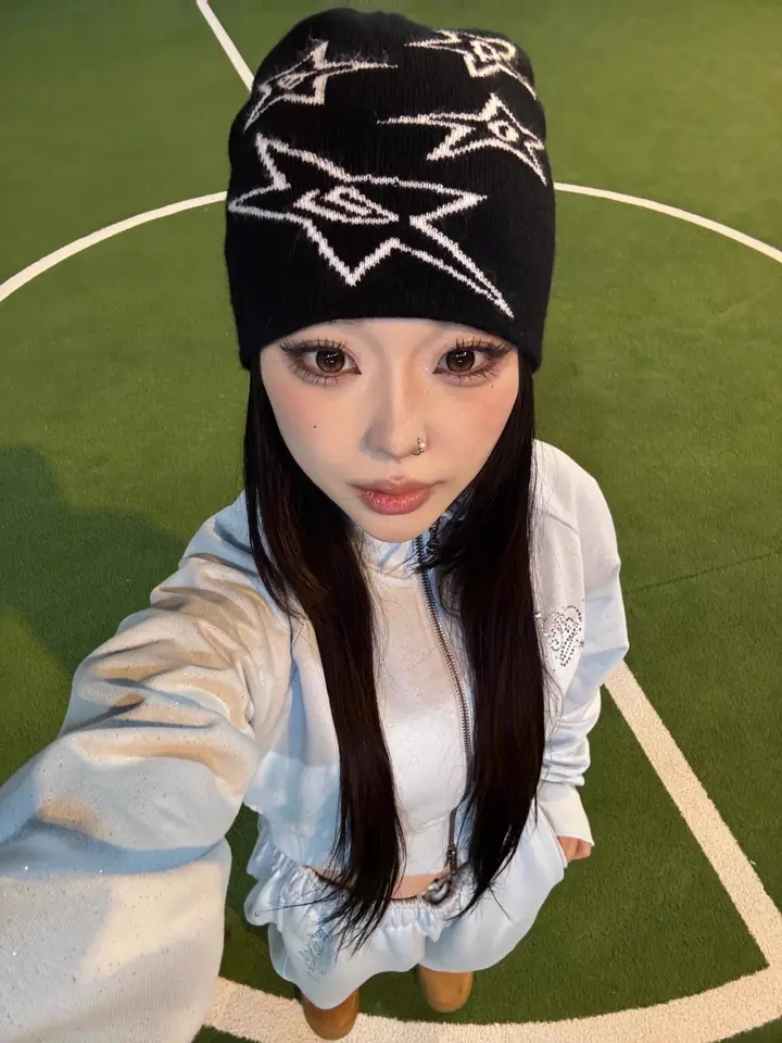 WEB限定 / レディースグリッタージップスウェット / sqnz glitter zip
