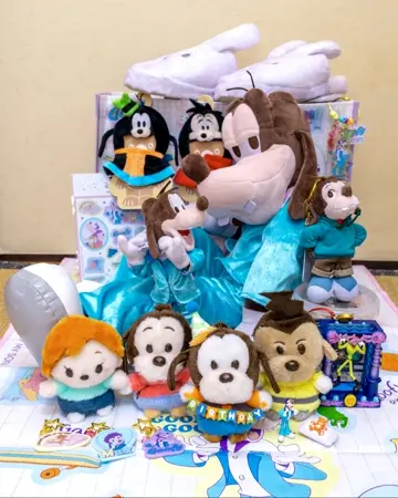 ディズニーストア ぬいぐるみキーチェーン GOOFY BIRTHDAY 公式】ディズニーストア.jp | グーフィー ぬいぐるみ GOOFY BIRTHDAY