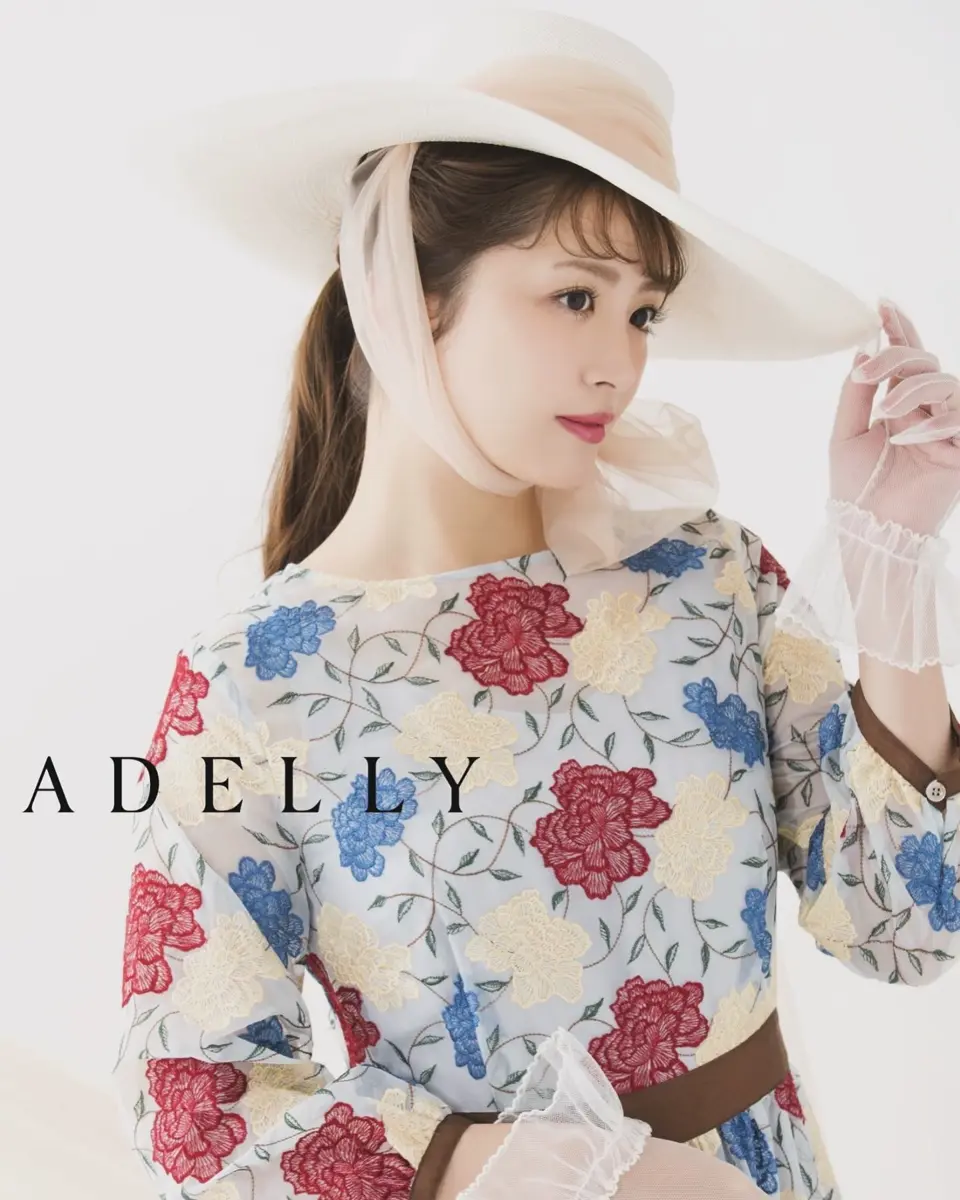クルーネックティアードワンピース | ADELLY×AIRI KISAKI