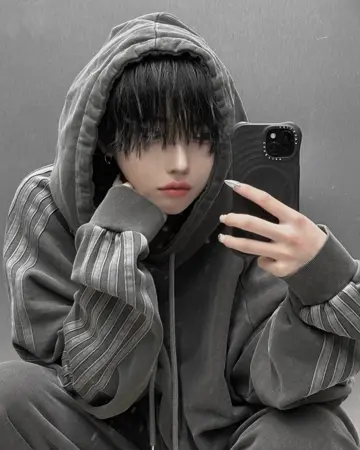 18115977622433665_t_360.webp?