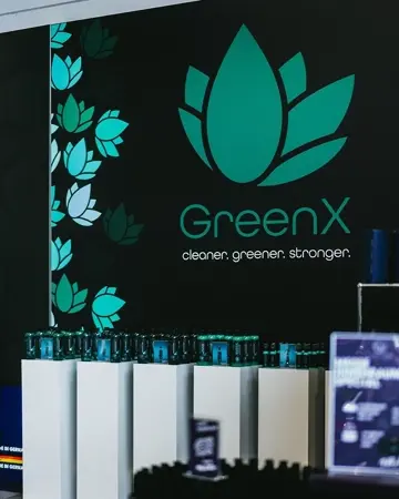 【送料込み】ガラス窓　スモーキーグリーン GreenX Glass Cleaner｜ガラスクリーナー