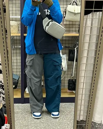 未使用級！ カワニシカバン lauff​［ラフ］撥水レザー 高機能 カメラバッグ コンパクトレザーボディバッグ｜撥水レザー ×コンパクト×高機能