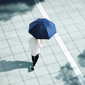 早い者勝ち 前原光榮商店  紳士用高級雨傘 【皇室御用達】　傘　柄 グレー THE・高級紳士傘】皇室御用達の前原光榮商店の16本骨傘の魅力と