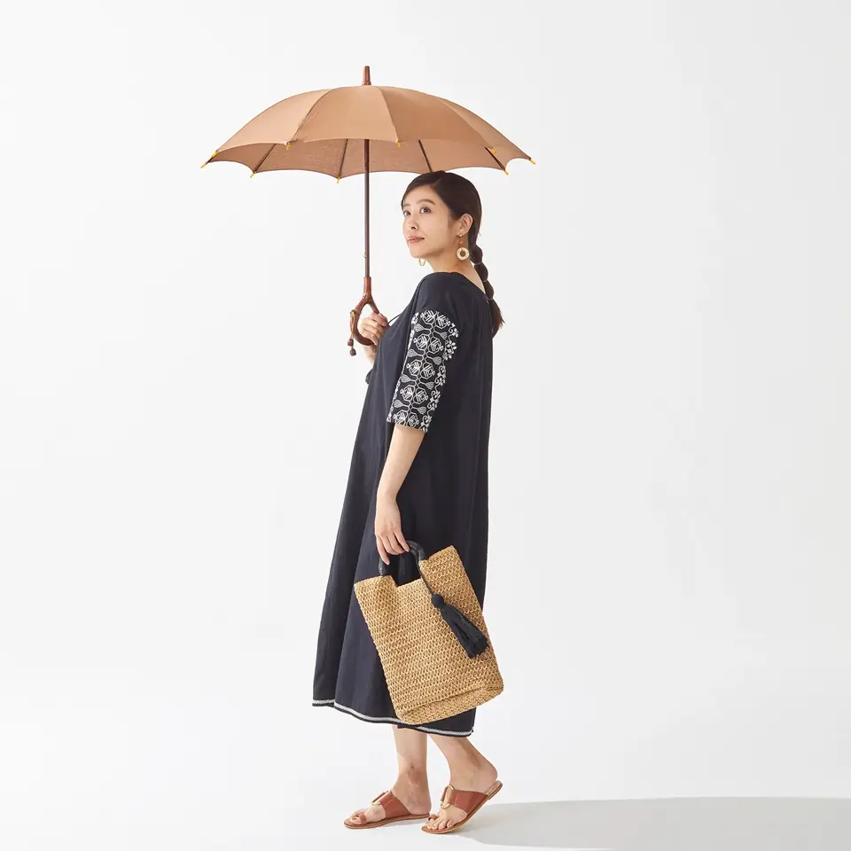 美品♡前原光栄商店　総柄　タッセル付き　高級品 トンボ洋傘 折りたたみ傘 日傘 レディース日傘】インディアンヘッド-折-グリーン｜トンボ洋傘