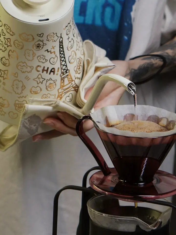 大幅値下げ エペイオス Art de Paris White シャノワール 再販】【500