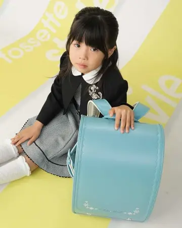 2025年度モデル】モデルロイヤル クリスタル｜女の子に人気の
