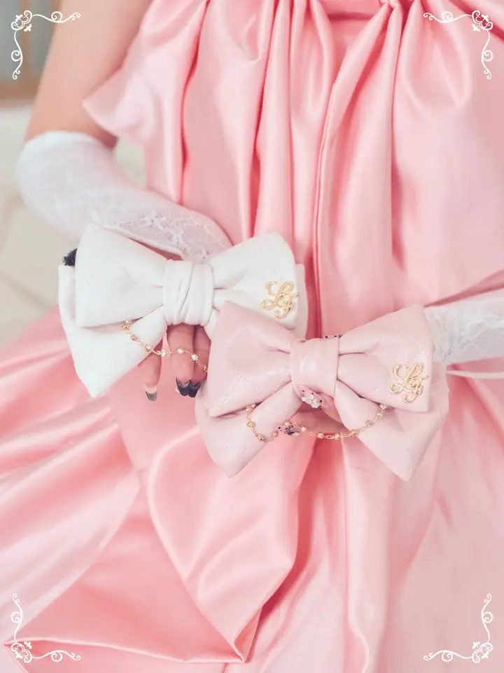 18083882663083208_t_720.webp?