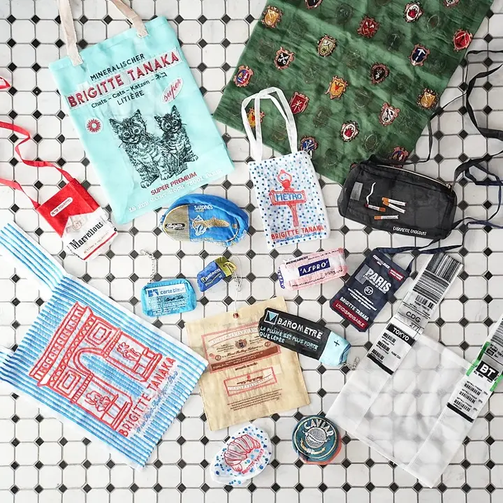 Paris Simbole Croissant Pouch