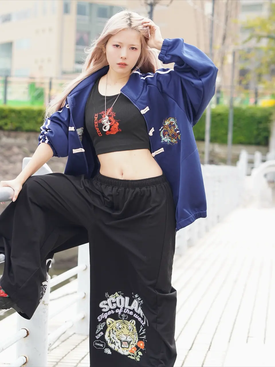 353109：ウサギと龍刺繍 カンフーボタンジャージの通販-ScoLar