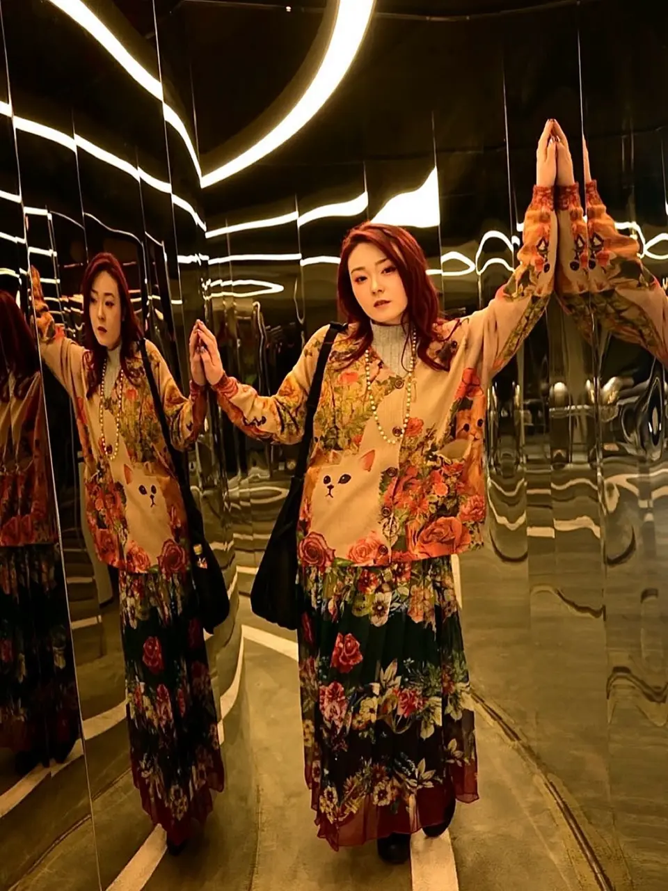 153669：アンティーク風秋色ネコカーディガンの通販-ScoLar