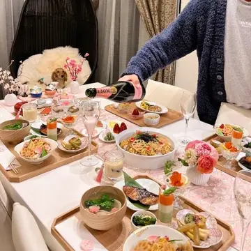 西陣織 菊と亀甲花菱紋 シャンパンゴールド×ピンクテーブル