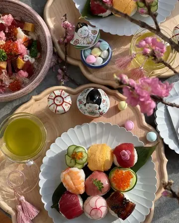 有田焼 錦桜ぼんぼり形 珍味入れ ｜ 四季折々のおしゃれな和食器