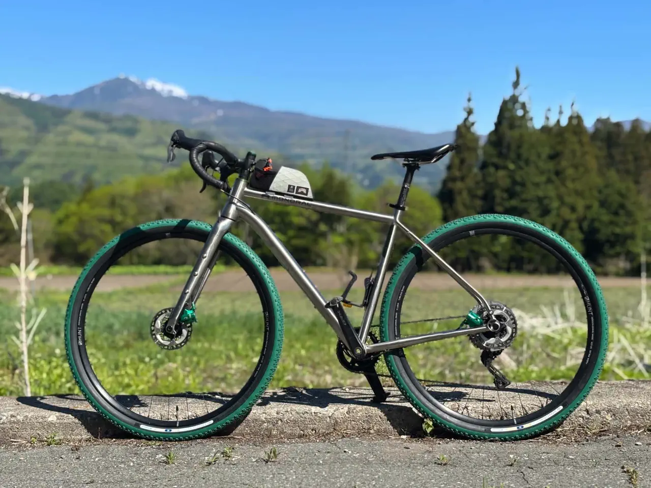 MONORALBIKES - チタンという選択 | 一生モノのチタンバイクフレーム
