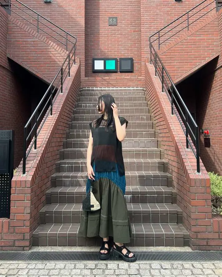 UN3D. BICOLOR RAFFIA MINI BAG / ¥16,500 UN3D. BICOLOR RAFFIA MINI BAG / ¥16,500