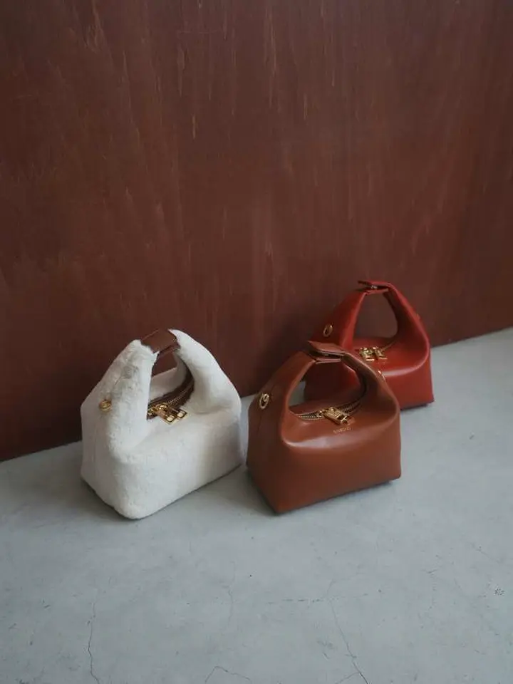 レーススリーブニットプルオーバー｜ラグナムーン（LAGUNAMOON）公式