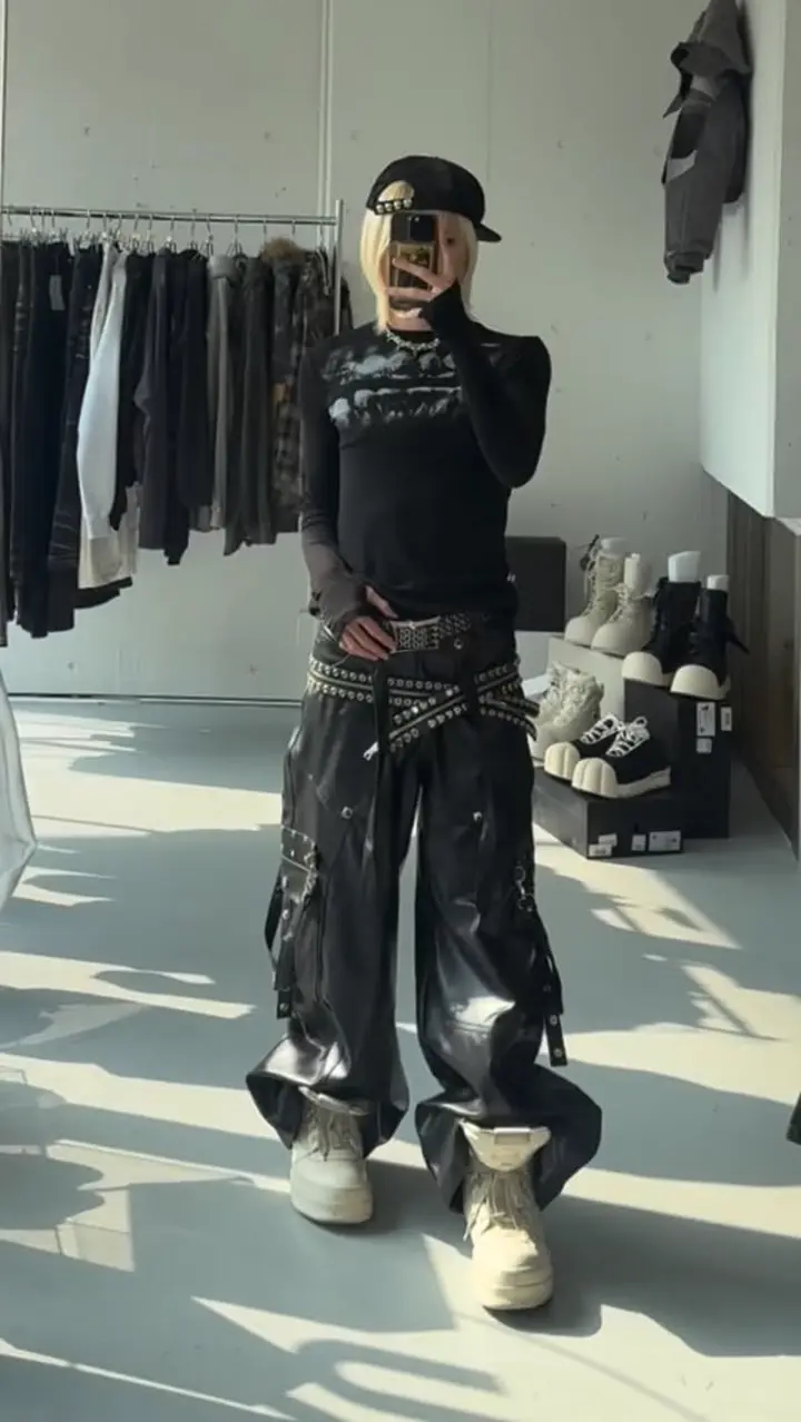 【⠀くう 】 ロゴスウェットパンツ｜ トーヨーキッチンスタイル公式オンライン