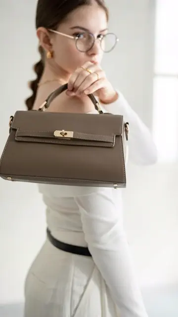 極美品✨デイジーリン アクセサリーポーチ ハンドバッグ ラインストーン ミラー 会員限定700円OFFクーポン 12/26(9:59)まで】michanさん×HAYNIコラボ