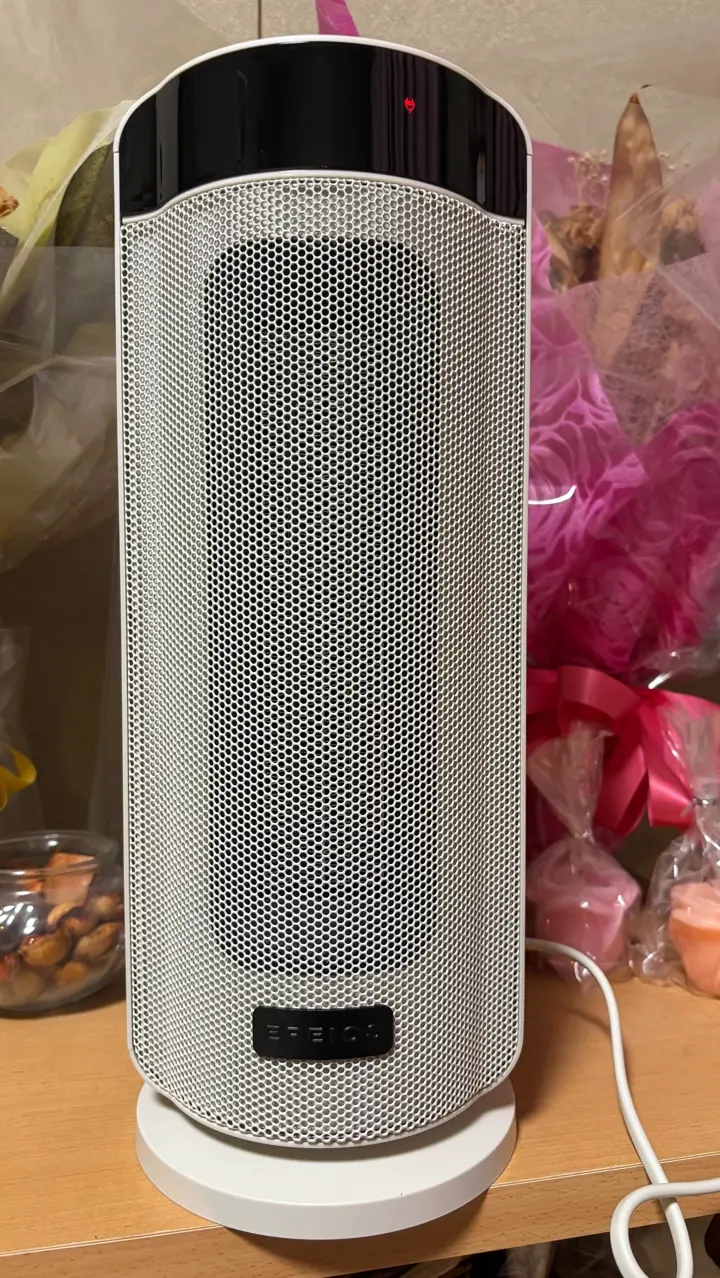 ファンヒーター COZY｜2秒で速暖・温感センサー搭載