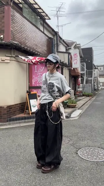 サイドのラインがお洒落♡【 Dior 】パンツ 210.jpg