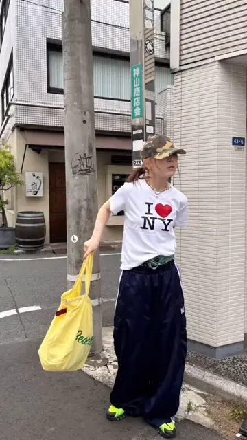 【新品未使用】 LIU・JO リュー・ジョー レオパード花柄 七分丈パンツ 新品未使用】 LIU・JO リュー・ジョー レオパード花柄 七分丈パンツ