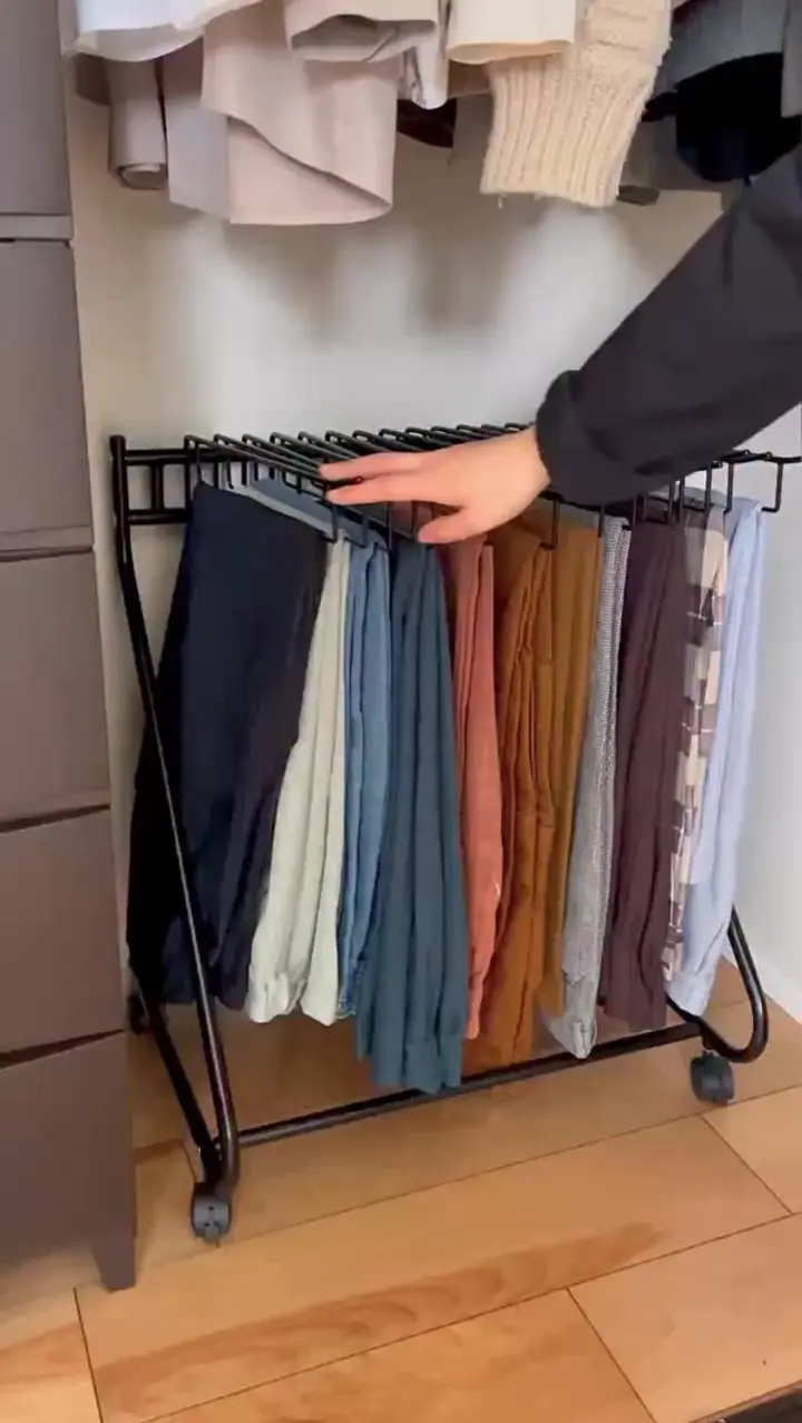 スラックスハンガー 20本掛け ホワイト- be worth style公式オンライン