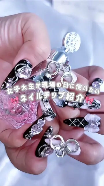 ♡ハートとリボンのキラキラネイル♡ ネイルチップ ハンドメイド