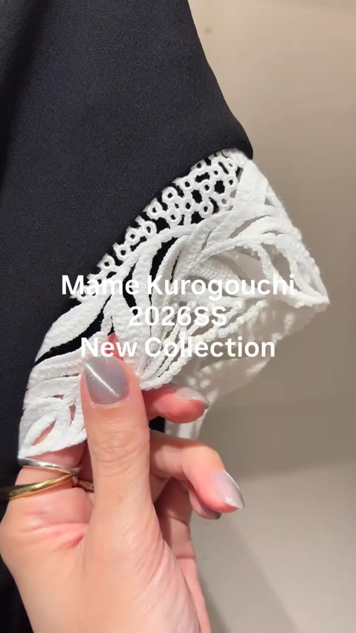 Mame Kurogouchi(マメ クロゴウチ)】 Raschel Lace Embroidered Top