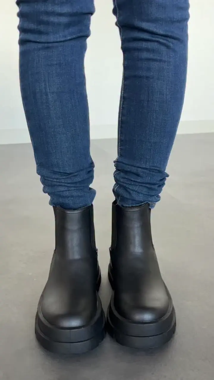 サイドゴアショートチェルシーブーツ | SESTO(セスト